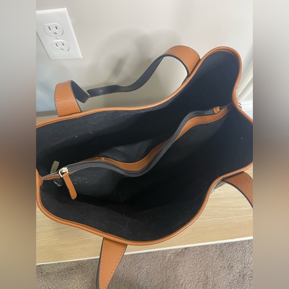 Kate Spade tote - Picture 4 of 5